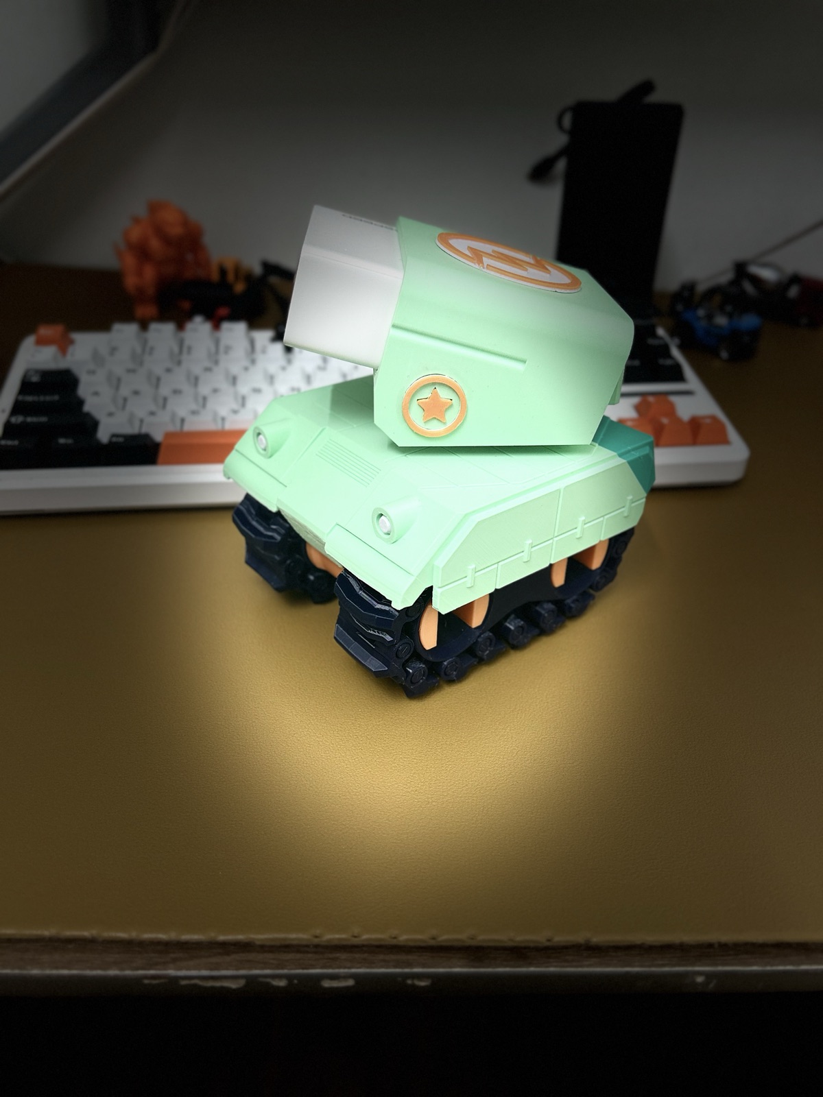 TOS-1 tank charging dock: from a 3D render to a desk toy that charges four devices